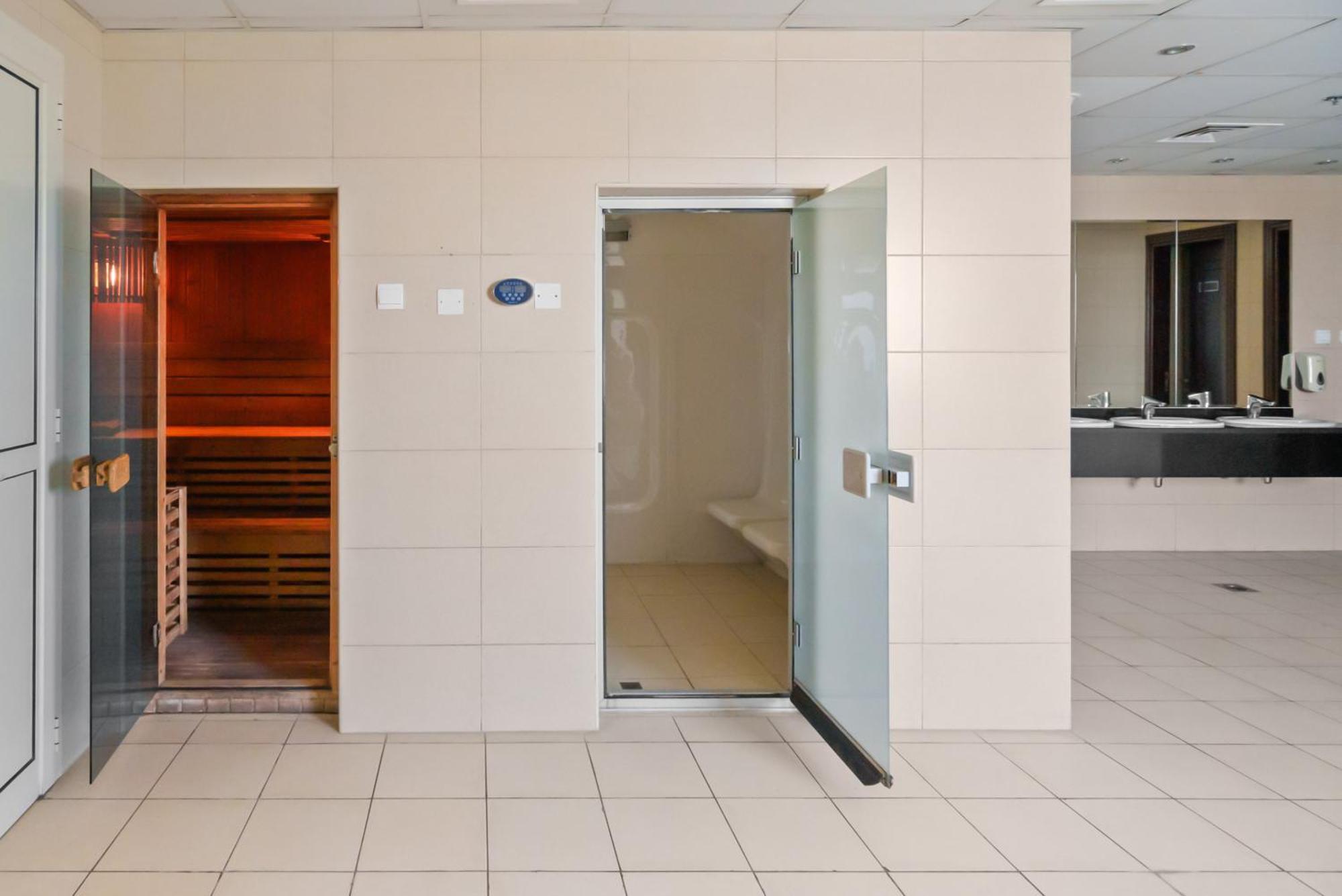Apartment Stylish At Sports *