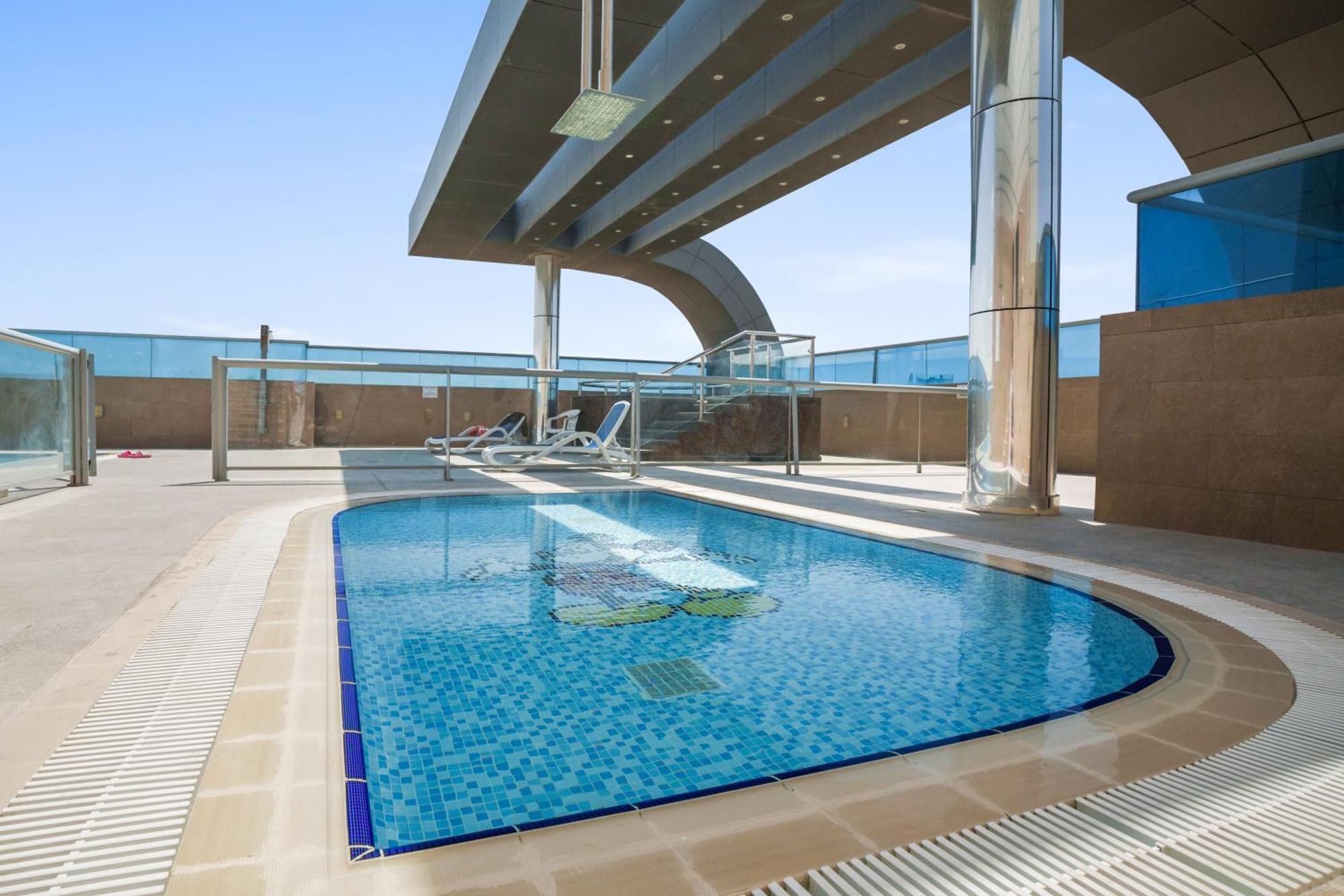 Stylish At Sports Apartment
